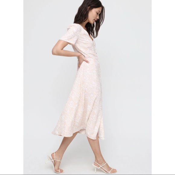 •SOLD• Aritzia Babaton Elin Dress - Picture 2 of 10